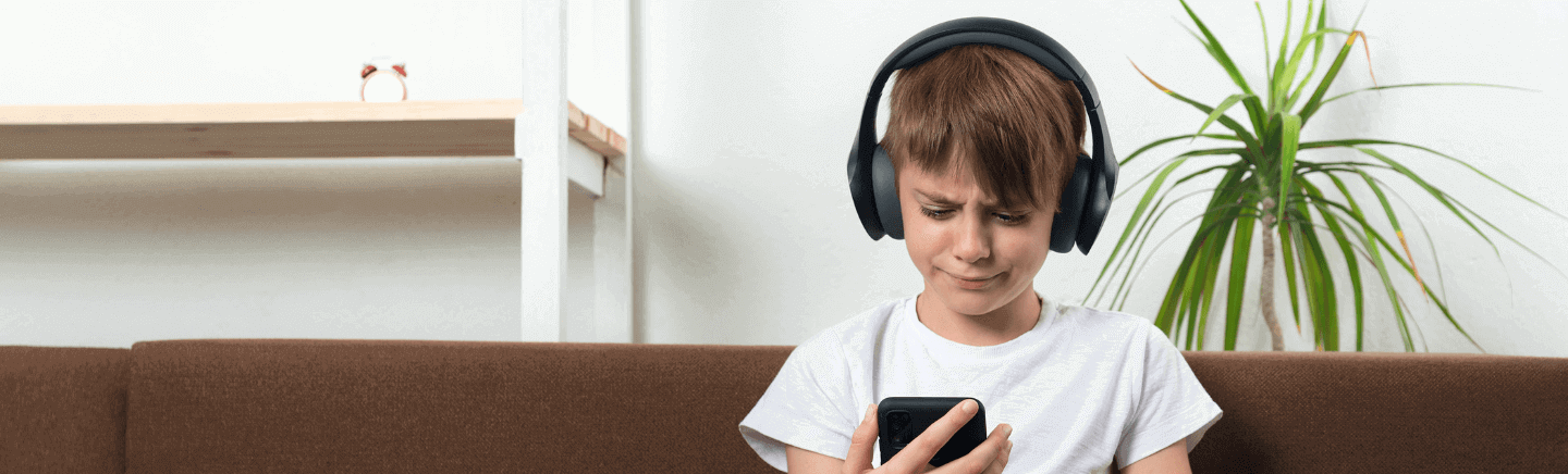 Telefoane pentru copii – Siguranță și control părintesc